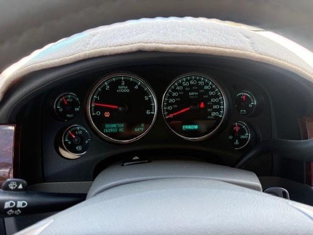Chevrolet Avalanche LTZ 4WD 2011