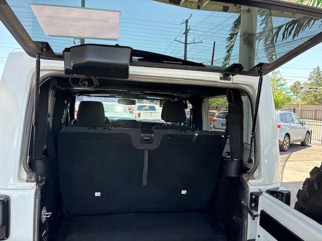 Jeep Wrangler Sahara 4WD 2016