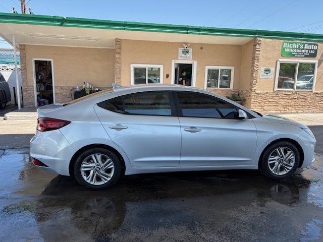 Hyundai Elantra SEL 2019