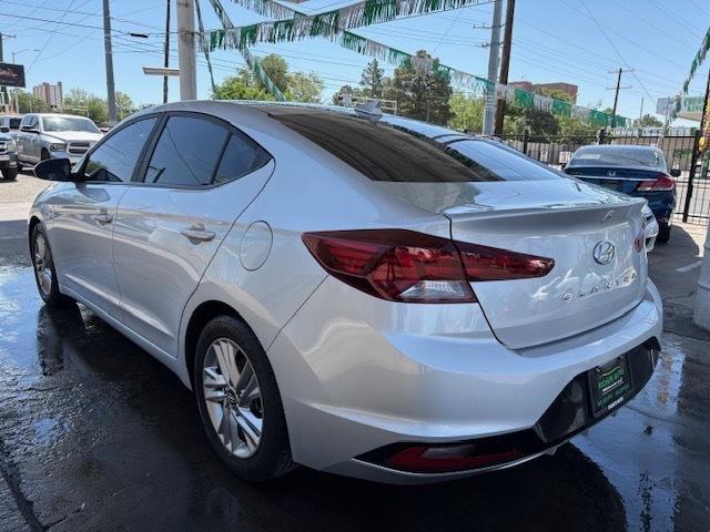 Hyundai Elantra SEL 2019