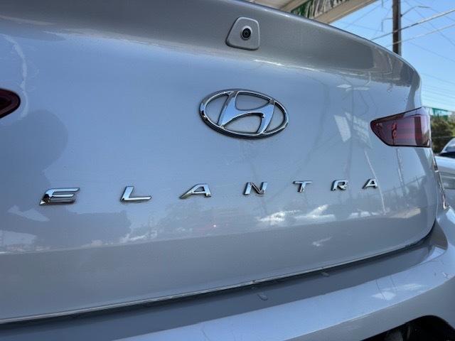 Hyundai Elantra SEL 2019