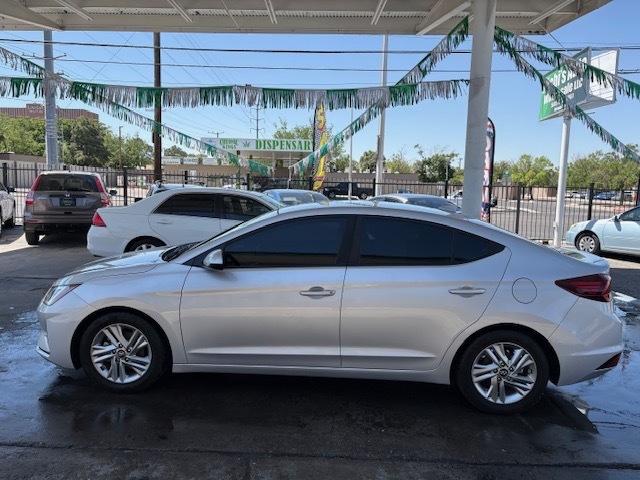 Hyundai Elantra SEL 2019