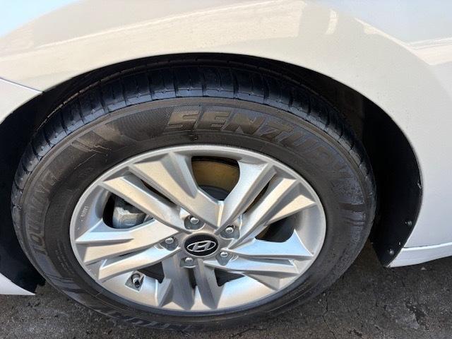 Hyundai Elantra SEL 2019
