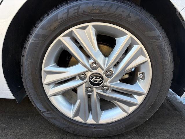 Hyundai Elantra SEL 2019