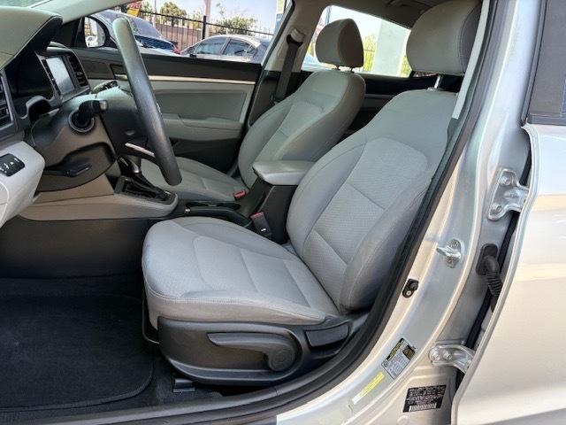 Hyundai Elantra SEL 2019