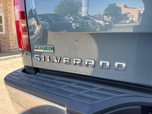 Chevrolet Silverado 1500 LT Crew Cab 4WD 2011