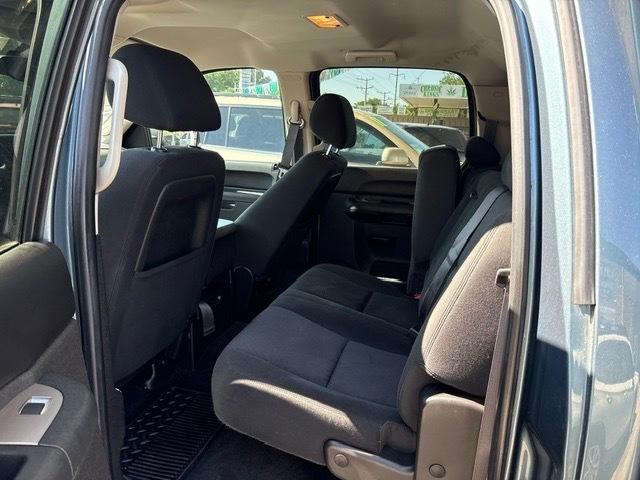 Chevrolet Silverado 1500 LT Crew Cab 4WD 2011
