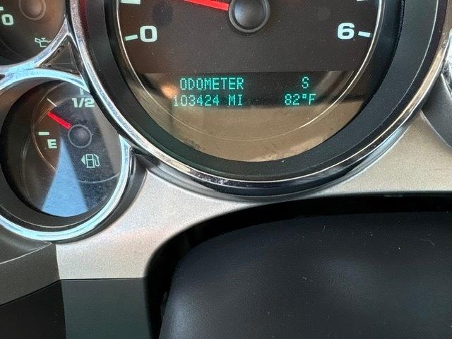 Chevrolet Silverado 1500 LT Crew Cab 4WD 2011