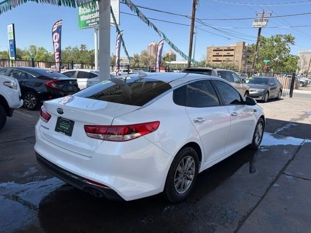 Kia Optima LX 2017