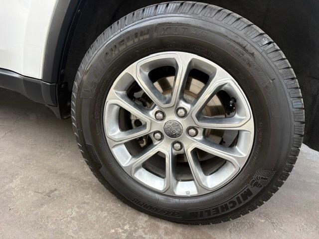 Jeep Grand Cherokee Limited 2WD 2015
