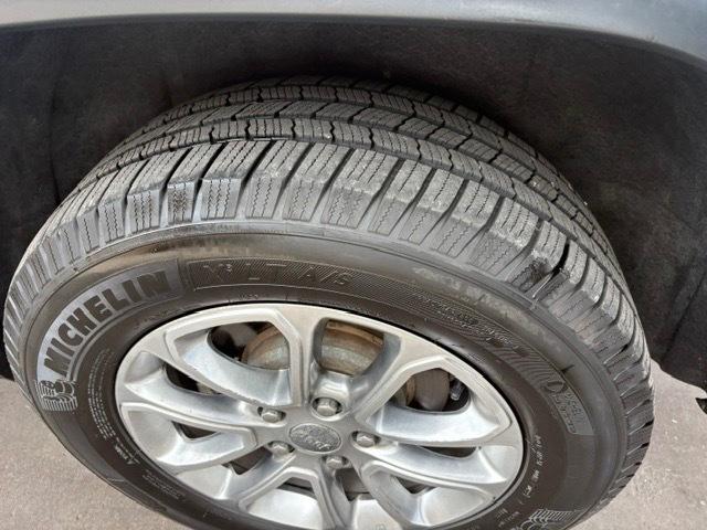 Jeep Grand Cherokee Limited 2WD 2015