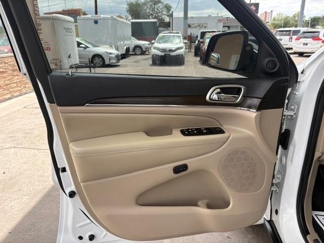 Jeep Grand Cherokee Limited 2WD 2015