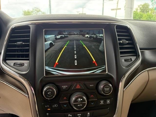Jeep Grand Cherokee Limited 2WD 2015