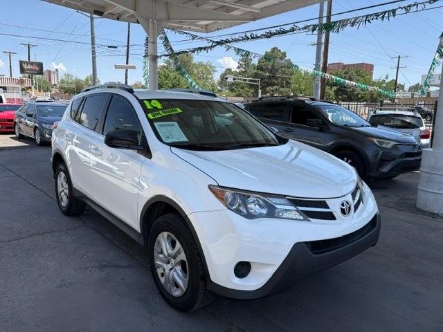 Toyota RAV4 LE FWD 2014