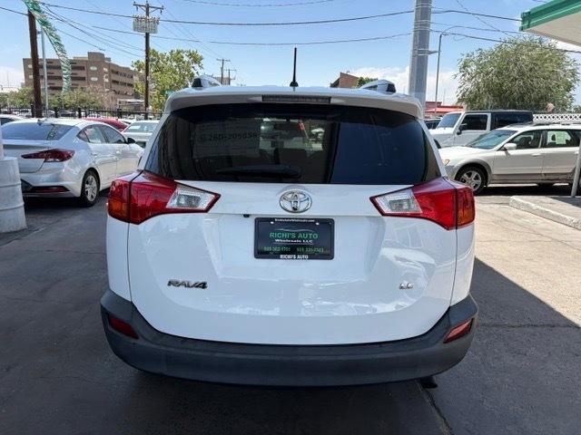 Toyota RAV4 LE FWD 2014