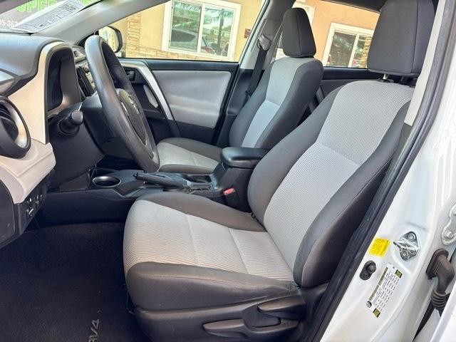 Toyota RAV4 LE FWD 2014