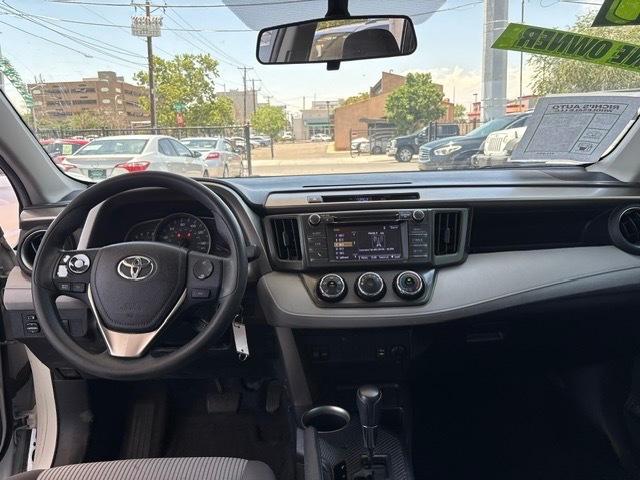 Toyota RAV4 LE FWD 2014