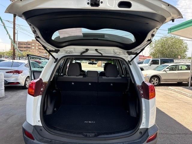 Toyota RAV4 LE FWD 2014