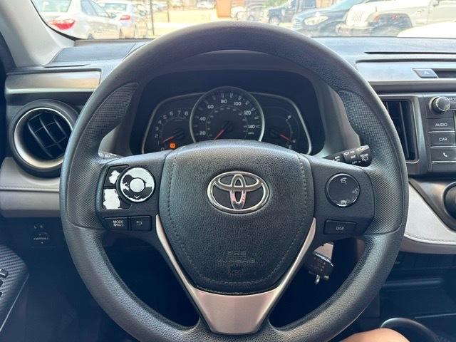 Toyota RAV4 LE FWD 2014