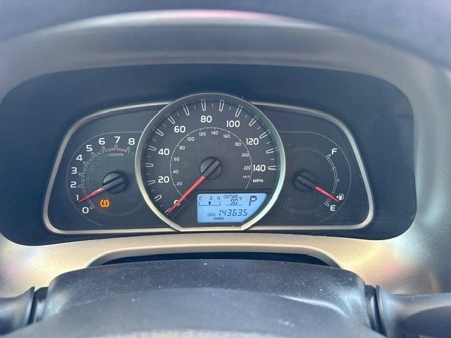 Toyota RAV4 LE FWD 2014