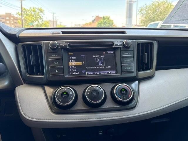 Toyota RAV4 LE FWD 2014