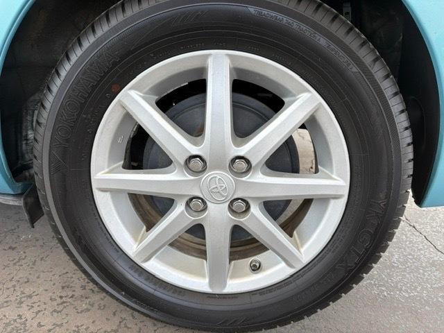 Toyota Prius c Four 2014