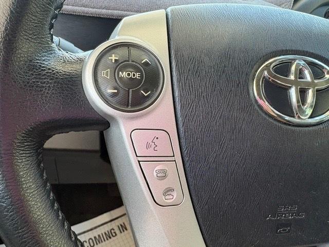 Toyota Prius c Four 2014