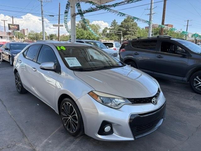 Toyota Corolla  2014