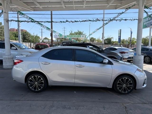 Toyota Corolla  2014