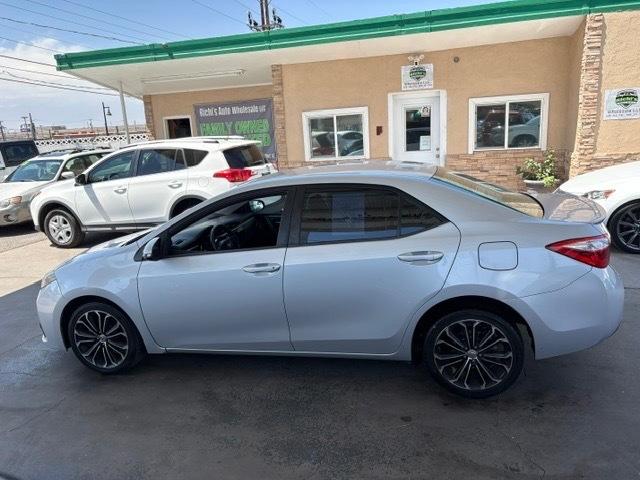 Toyota Corolla  2014