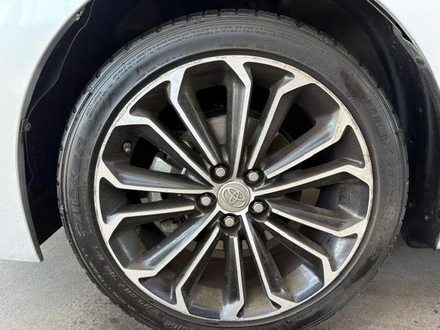 Toyota Corolla  2014
