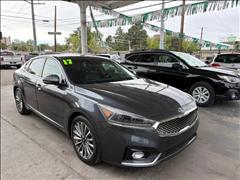 2017 Kia Cadenza 