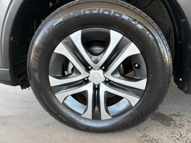 Toyota RAV4 LE FWD 2018