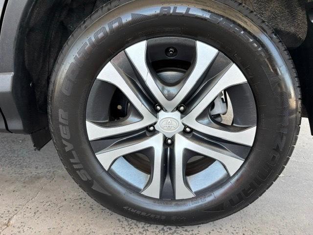 Toyota RAV4 LE FWD 2018