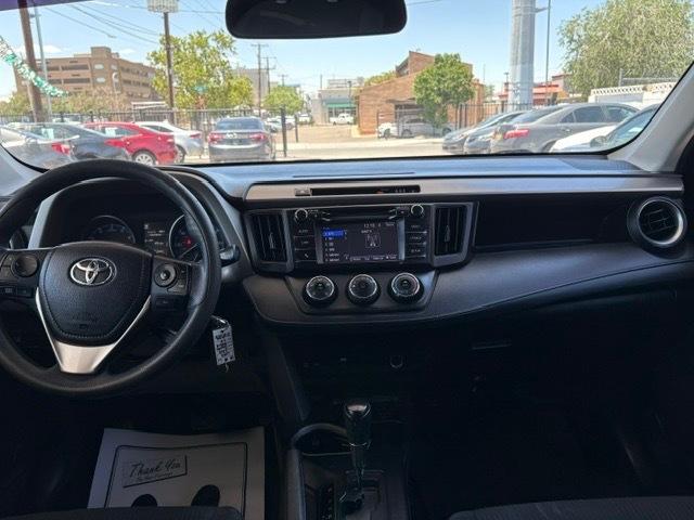 Toyota RAV4 LE FWD 2018
