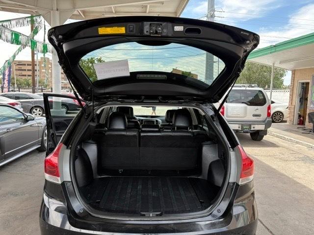Toyota Venza LE V6 FWD 2014