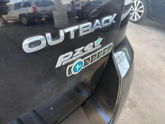 Subaru Outback 2.5i Limited 2011