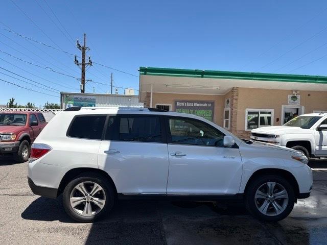 Toyota Highlander Limited 4WD 2011
