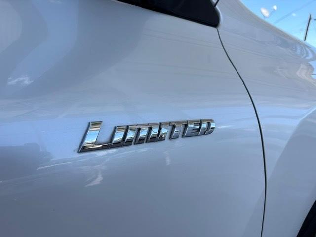 Toyota Highlander Limited 4WD 2011