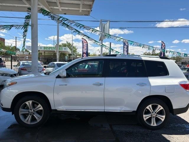 Toyota Highlander Limited 4WD 2011