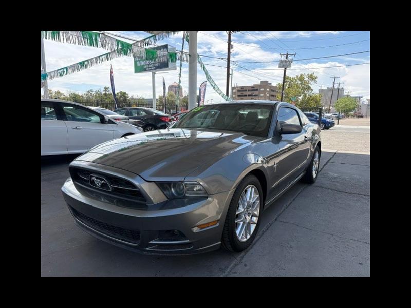 2013 Ford Mustang V6 Coupe