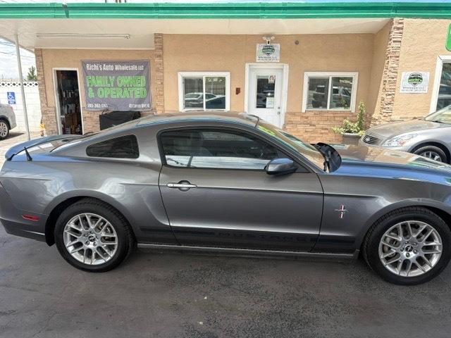 Ford Mustang V6 Coupe 2013
