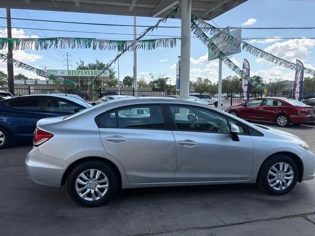 Honda Civic LX sedan 2013