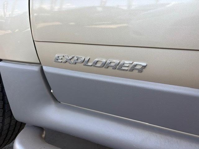 Ford Explorer Sport 4WD 2001