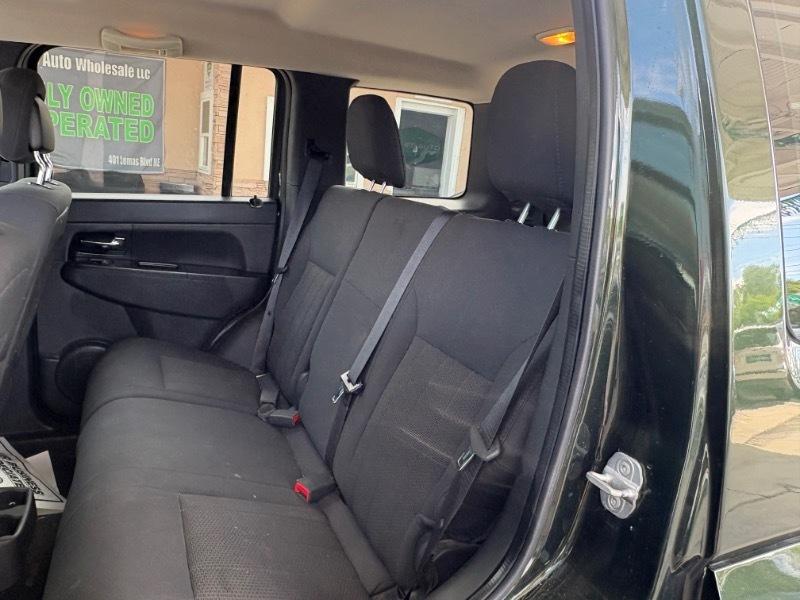 Jeep Liberty Sport 4WD 2011