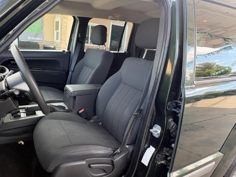 Jeep Liberty Sport 4WD 2011