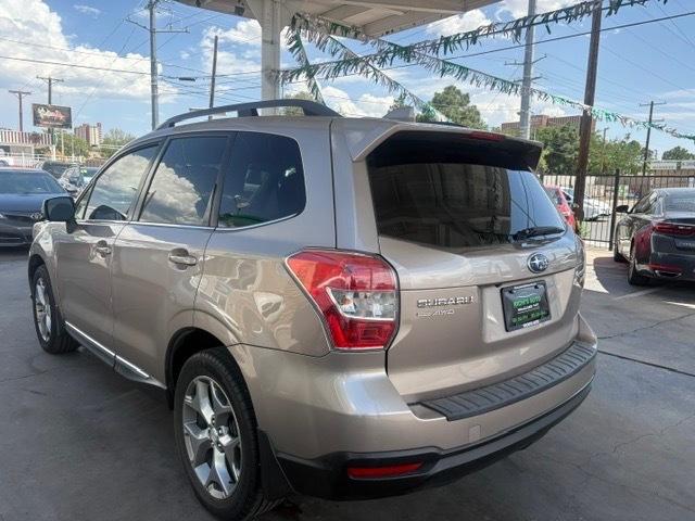 Subaru Forester 2.5i Touring 2016