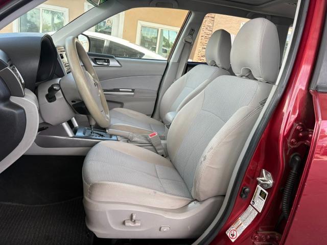 Subaru Forester 2.5X Premium 2012
