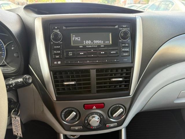 Subaru Forester 2.5X Premium 2012