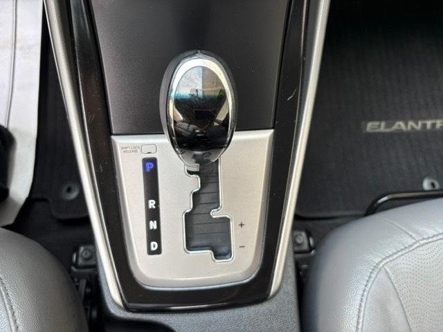 Hyundai Elantra Limited 2013